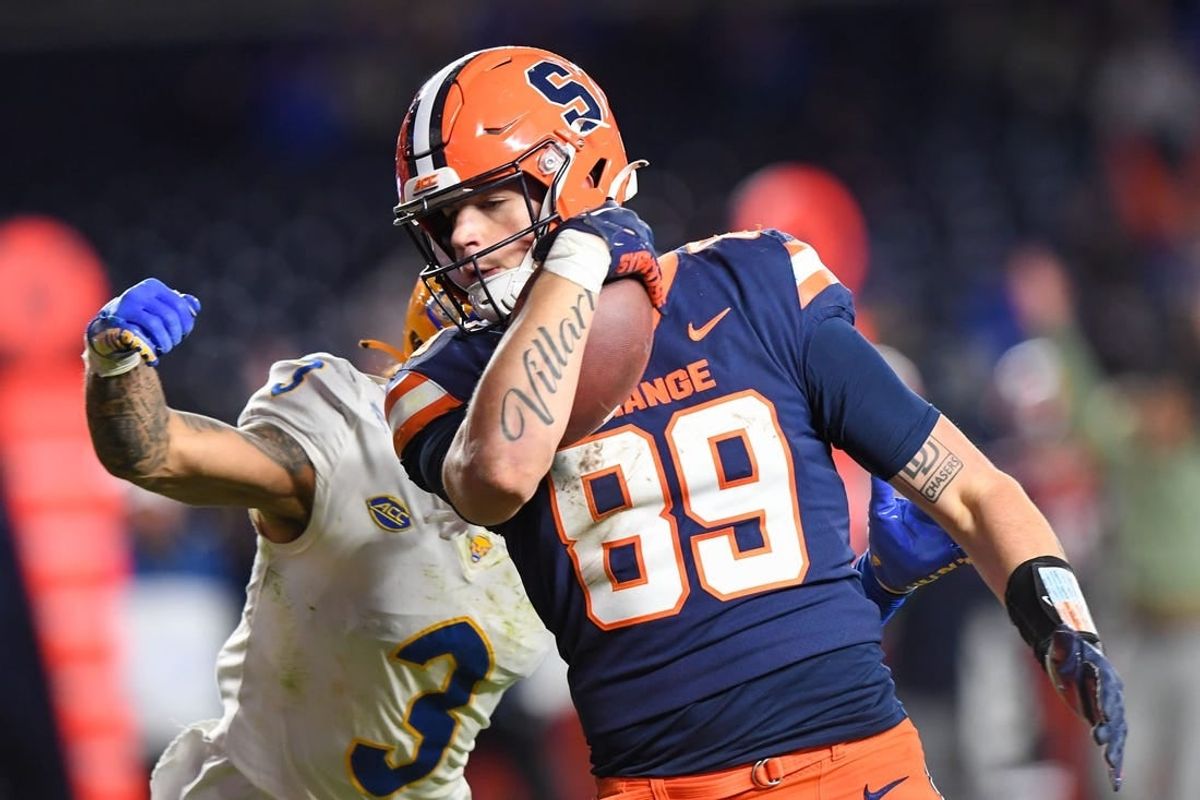 Nov 11, 2023; New York, New York, USA;  Pittsburgh Panthers defensive back Donovan McMillon (3) attempts to tackle Syracuse Orange tight end Dan Villari (89) during the second half at Yankee Stadium.