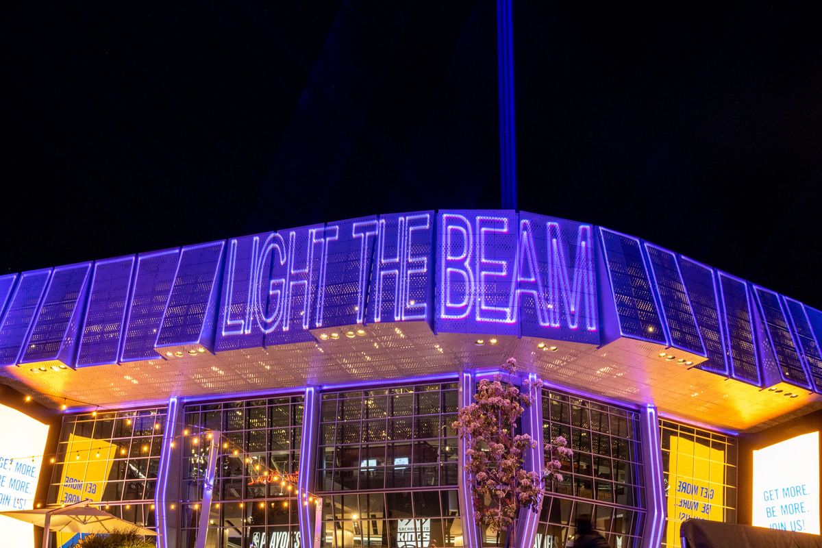The Sacramento Kings are up 2-0 on the Golden State Warriors