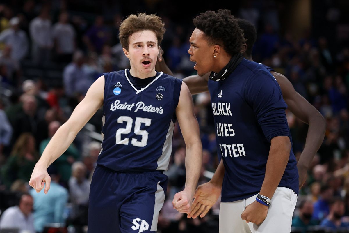 St. Peter’s  [object Object]  helps lead the Peacocks to the upset of the 2022 NCAA Tournament.