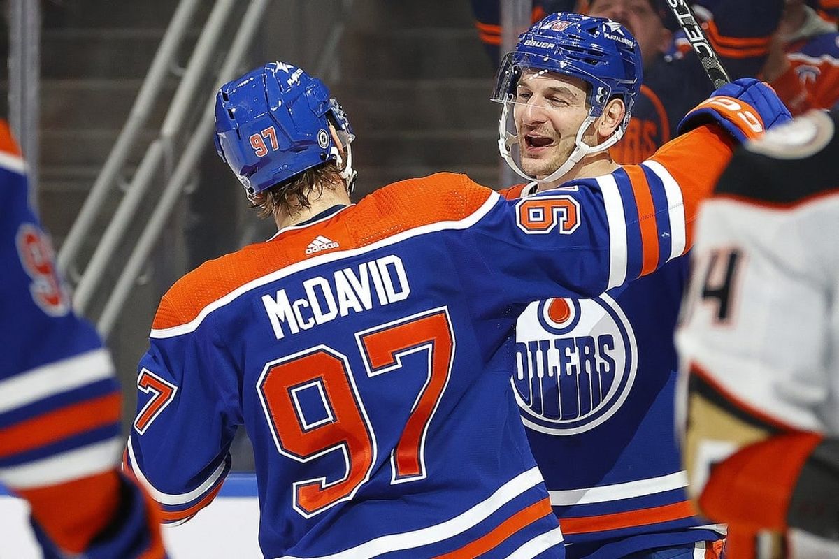 Nov 26, 2023; Edmonton, Alberta, CAN; The Edmonton Oilers celebrate a goal scored by forward Zach Hyman (18) during the first period against the Anaheim Ducks at Rogers Place.