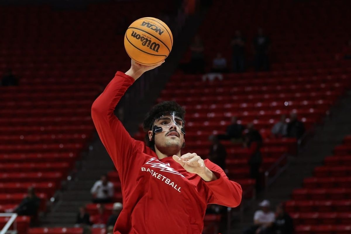 Dec 5, 2023; Salt Lake City, Utah, USA; Southern Utah Thunderbirds forward Parsa Fallah (22) warms up before the game against the Utah Utes at Jon M. Huntsman Center.