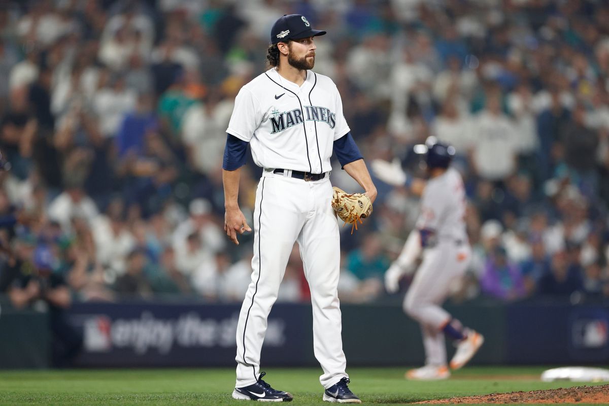 Long day for Penn Murfee and the rest of Seattle’s reliever corps.