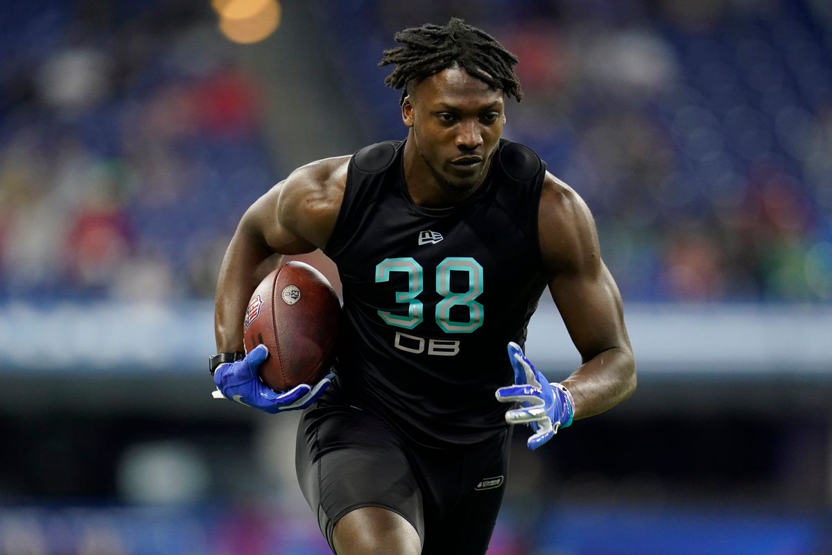 UTSA defensive back Tariq Woolen takes part in a drill at the NFL football scouting combine in Indianapolis,