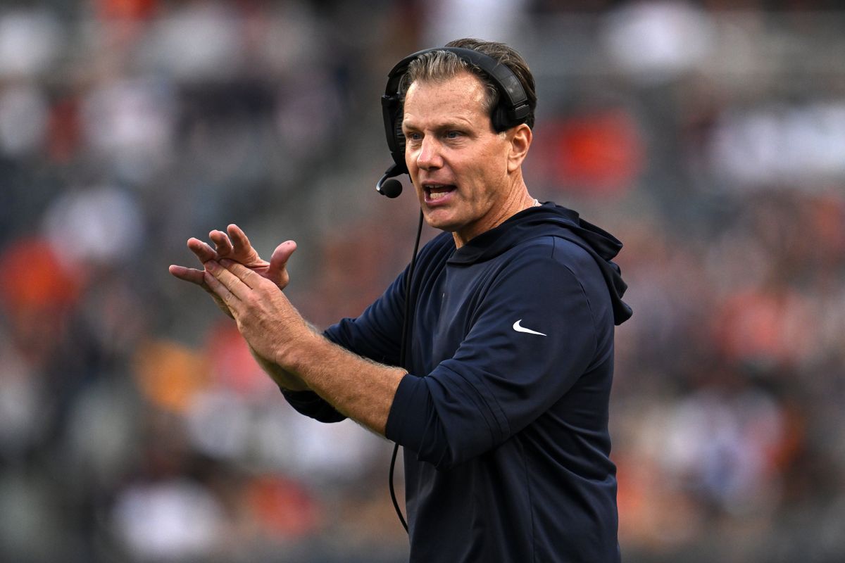 The Bears need to call a final timeout on Matt Eberflus’ reign as head coach.
