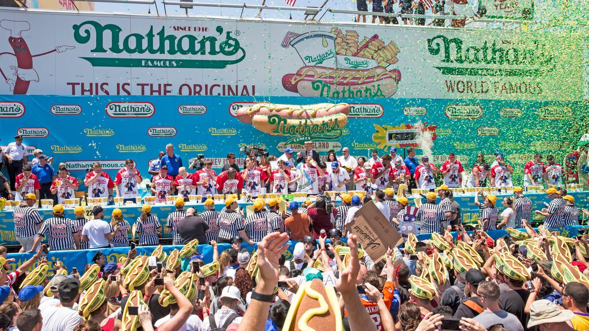 Fans are returning to the annual Nathan’s hot-dog-eating  contest in 2021.