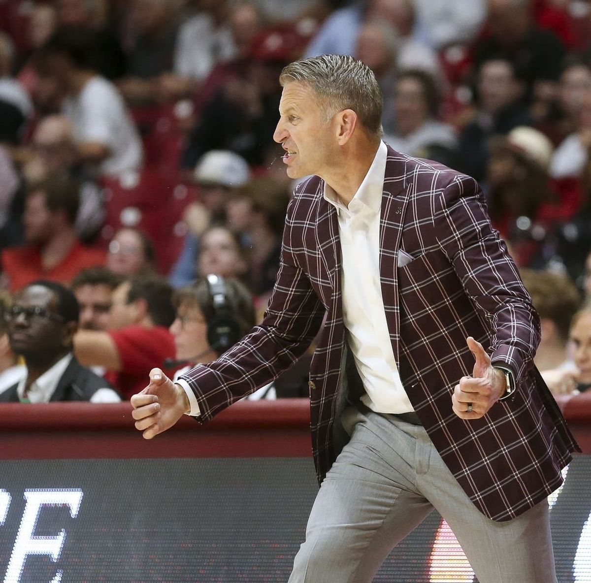 Nov 6, 2023; Tuscaloosa, Alabama, USA;  Alabama head coach Nate Oats coaches during the game against Morehead State in the game at Coleman Coliseum.