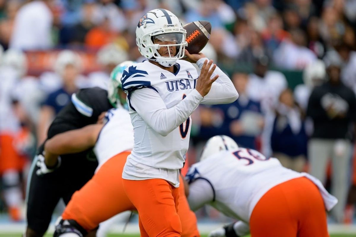 Nov 24, 2023; New Orleans, Louisiana, USA; UTSA Roadrunners quarterback Frank Harris (0) throws a pass during the first half against the Tulane Green Wave at Yulman Stadium.