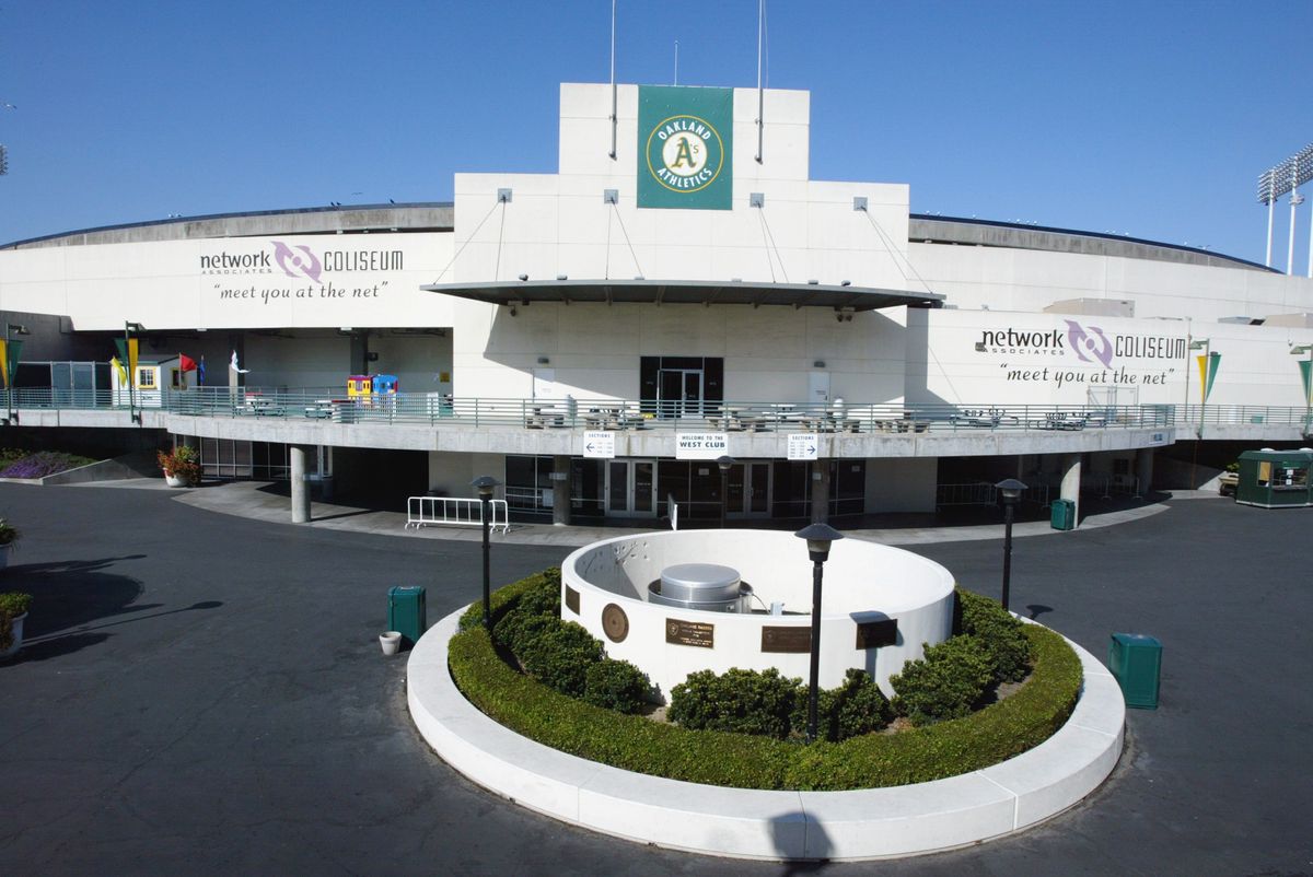 Could pro football return to the Coliseum in Oakland?