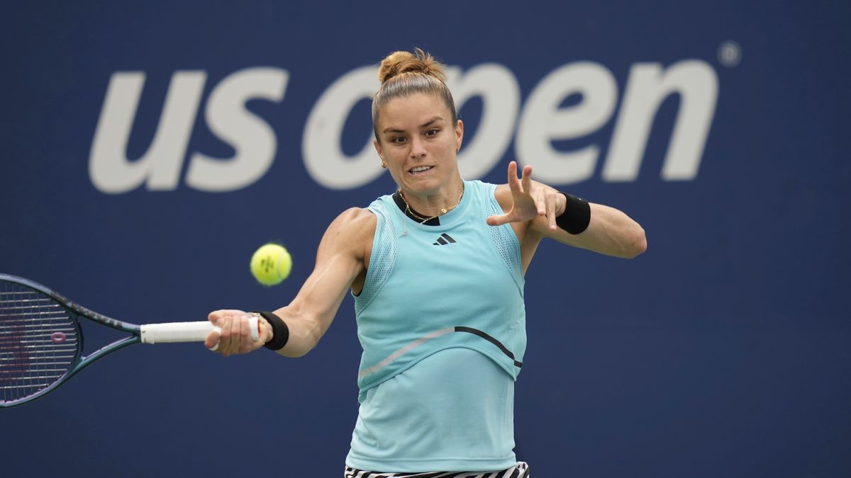 The chronic smoke was duly noted, but did not bother Maria Sakkari “in any way.”Photo: AP
