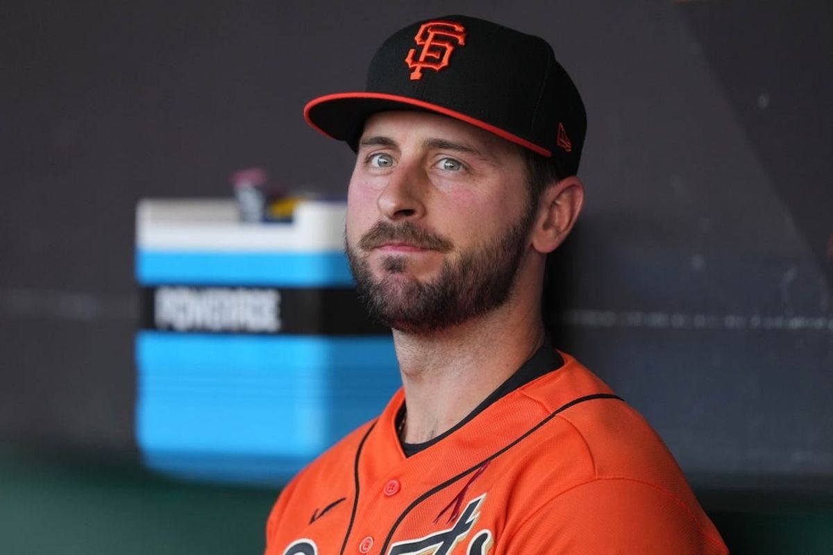 Aug 25, 2023; San Francisco, California, USA; San Francisco Giants shortstop Paul DeJong (18) before the game against the Atlanta Braves at Oracle Park.