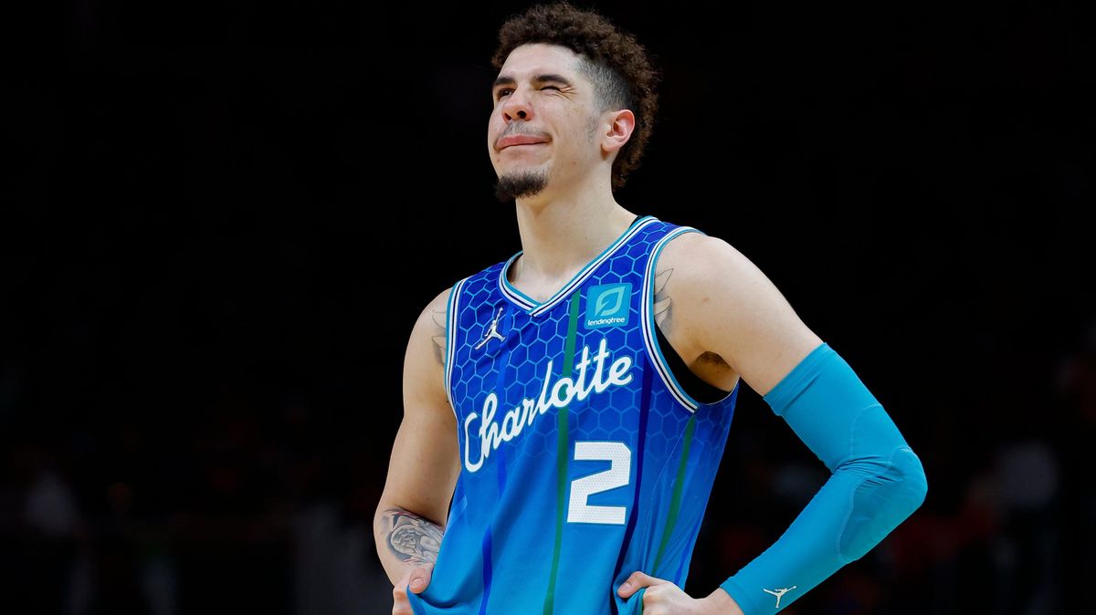 Don’t make LaMelo change his game, Mike.