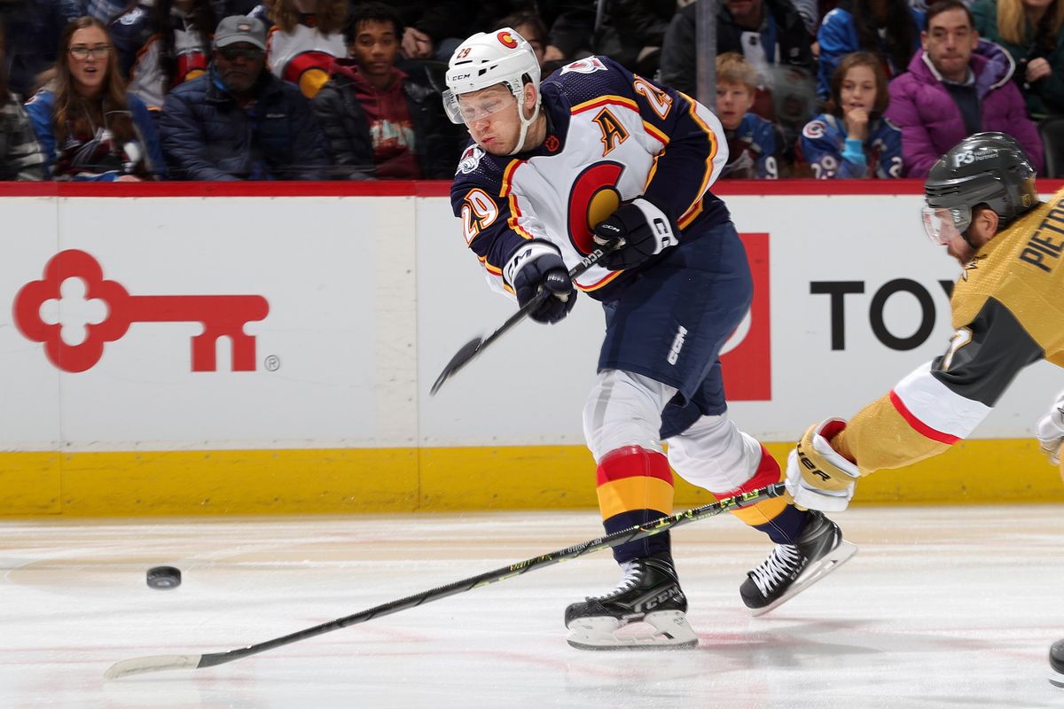 Nathan McKinnon