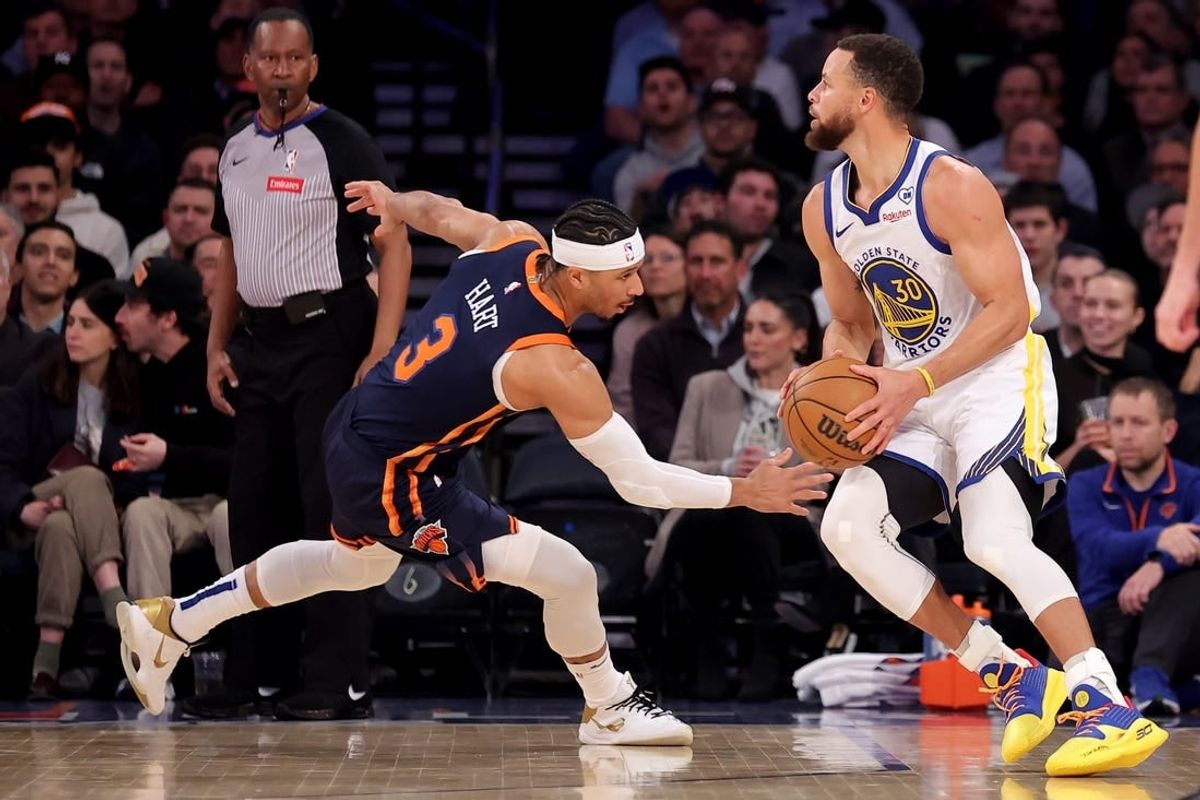Feb 29, 2024; New York, New York, USA; Golden State Warriors guard Stephen Curry (30) looks to shoot a three point shot against New York Knicks guard Josh Hart (3) during the first quarter at Madison Square Garden.
