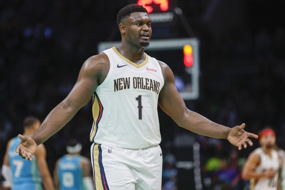Dec 15, 2023; Charlotte, North Carolina, USA; New Orleans Pelicans forward Zion Williamson (1) talks to his bench during the second half against the Charlotte Hornets at Spectrum Center. The New Orleans Pelicans won 112-107.