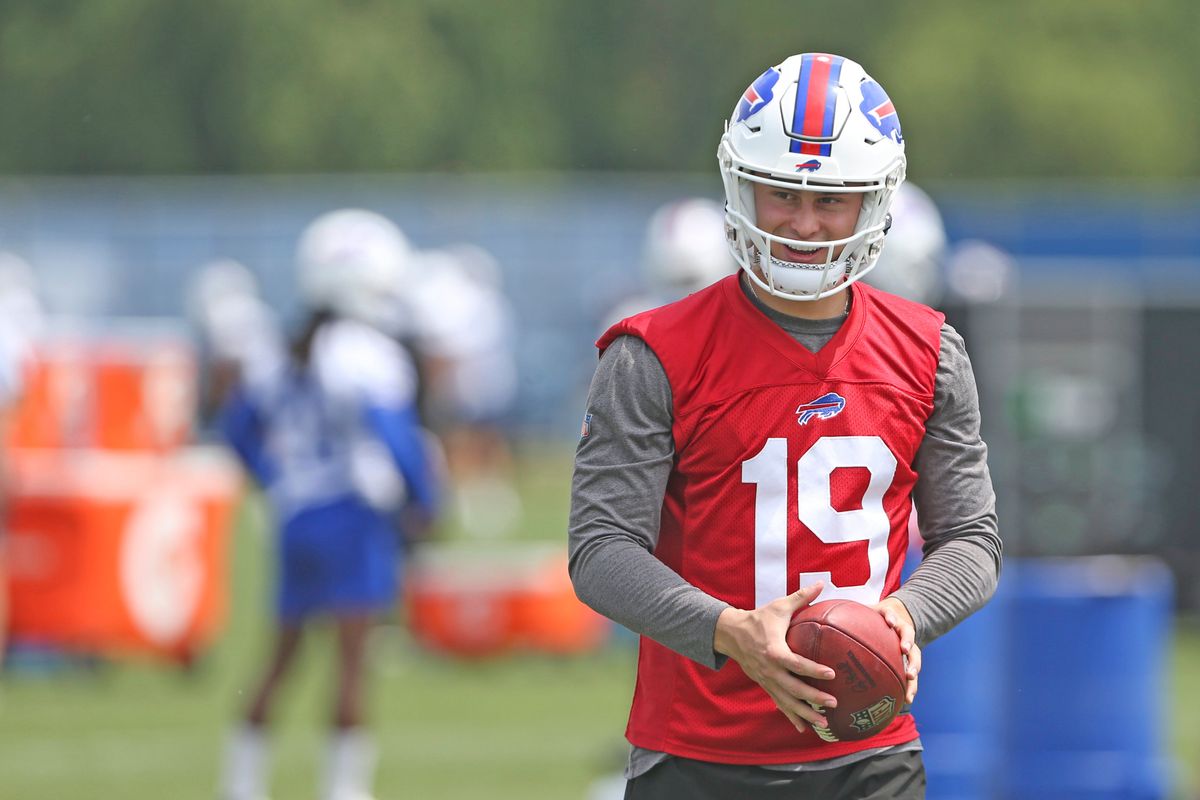 Matt Arazia, aka T he Punt God, has been accused of rap while in college.