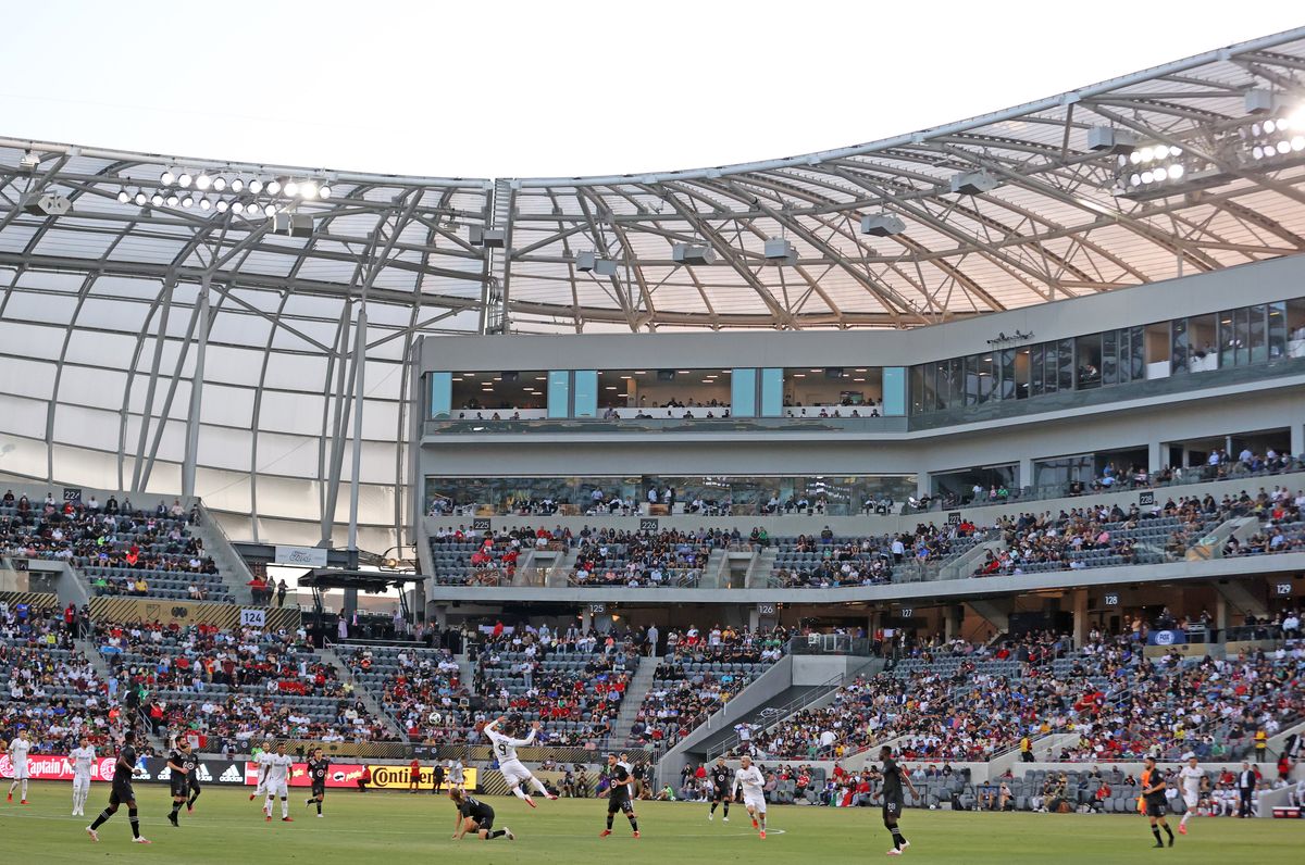 Fans of Mexico held up another game with an anti-gay chant.
