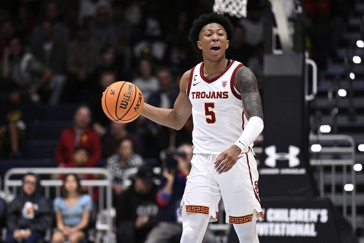 Nov 24, 2023; La Jolla, California, USA; USC Trojans guard Boogie Ellis (5) dribbles the ball during the first half against the Oklahoma Sooners at LionTree Arena.