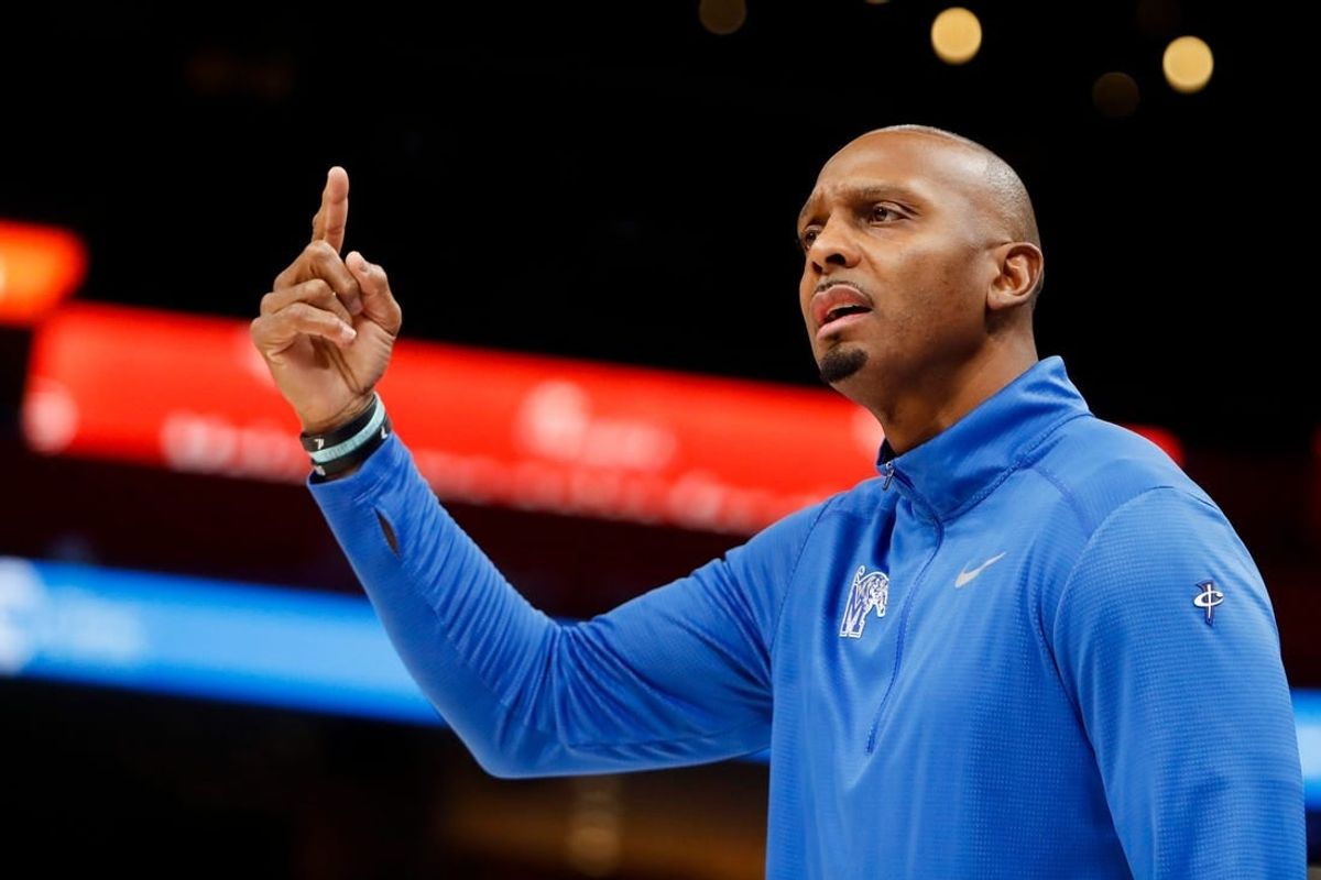 Jan 18, 2024; Memphis, Tennessee, USA; Memphis Tigers head coach Penny Hardaway looks in frustration at a referee after a call during the game between the University of South Florida and the University of Memphis at FedExForum.