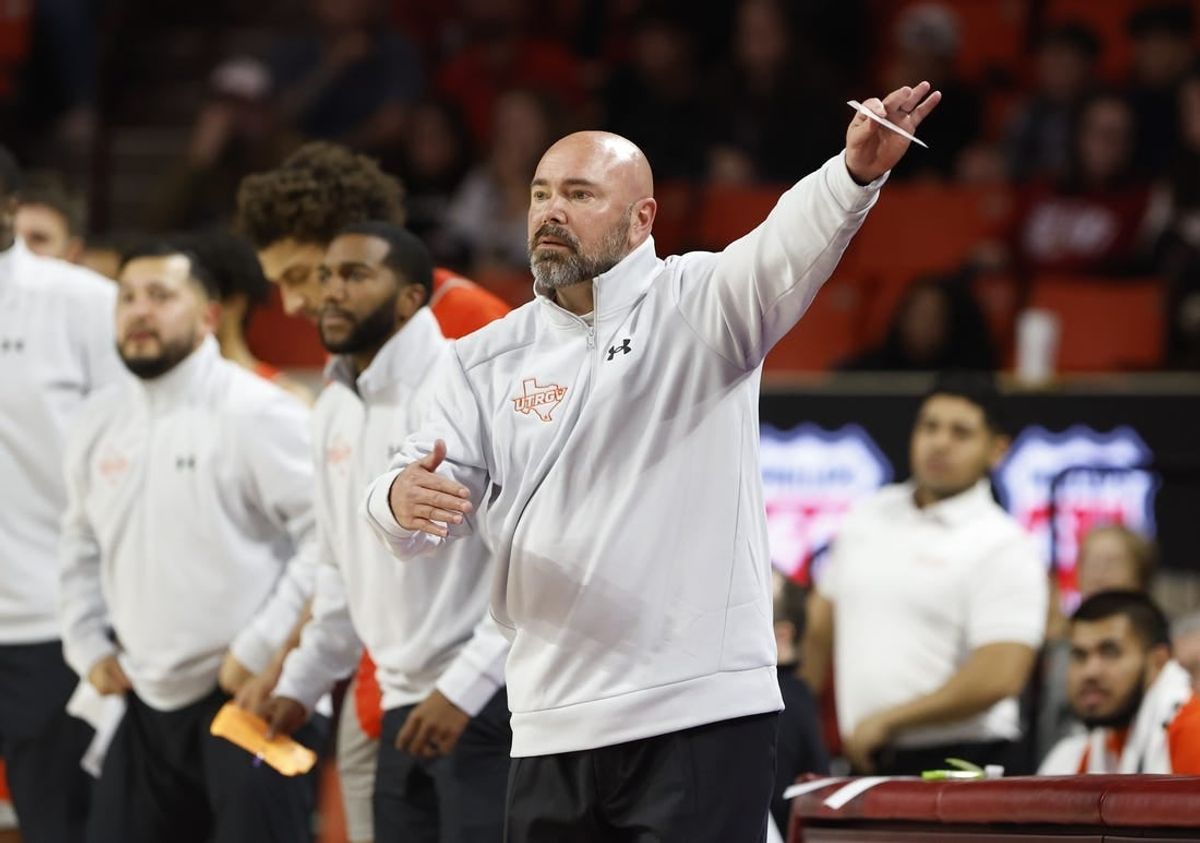 Nov 17, 2023; Norman, Oklahoma, USA; UT Rio Grande Valley Vaqueros head coach Matt Figger gestures during a play against the Oklahoma Sooners during the second half at Lloyd Noble Center.