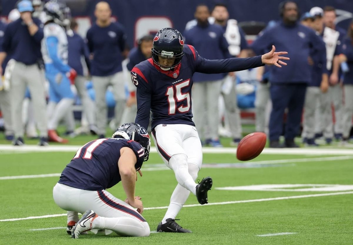 Dec 31, 2023; Houston, Texas, USA; Houston Texans place kicker Ka'imi Fairbairn (15) makes a field goal against the Tennessee Titans in the first quarter at NRG Stadium.