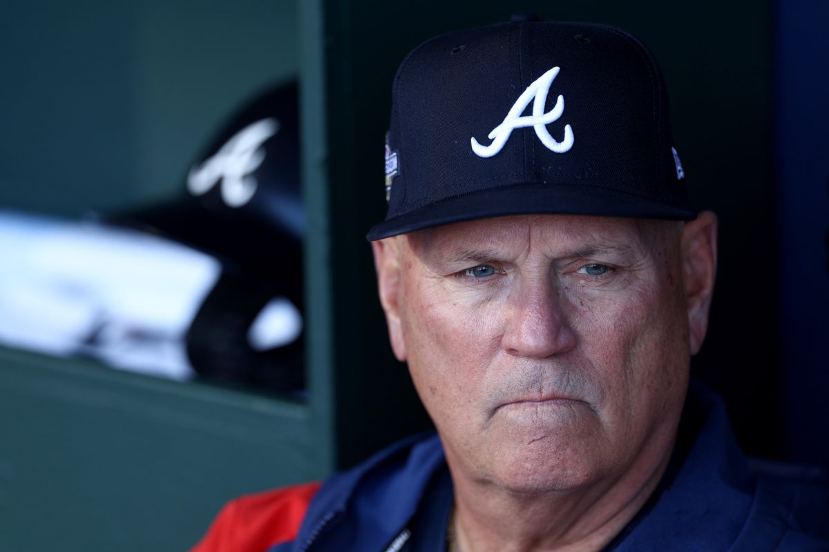 Brian Snitker looking like he’s mulling over his decisions