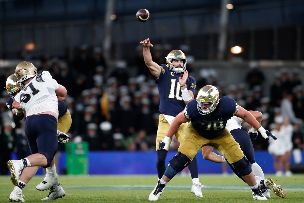 Notre Dame’s Sam Hartman