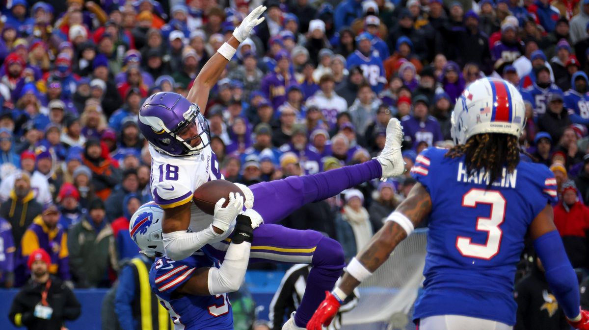 Minnesota’s Justin Jefferson was on another level Sunday in Buffalo.