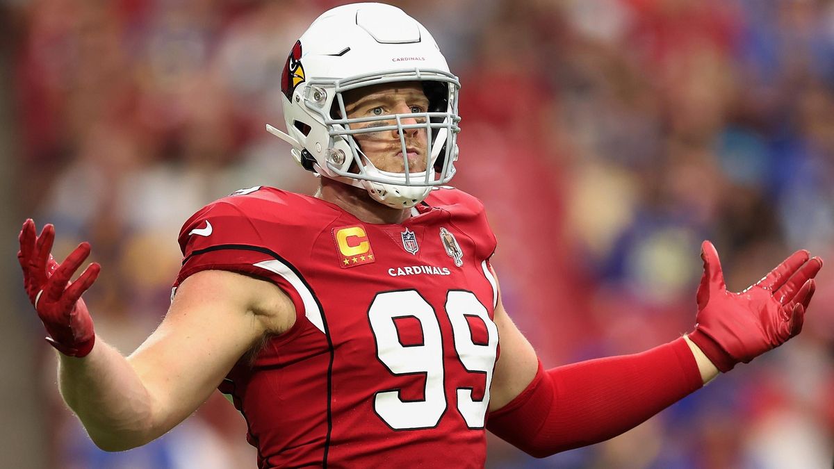 JJ Watt says he’s playing Sunday, just days after having his heart shocked back into rhythm.