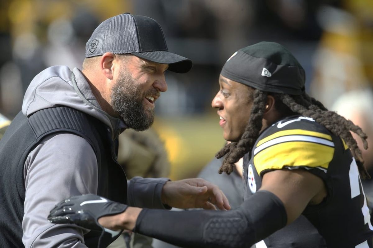 Nov 13, 2022; Pittsburgh, Pennsylvania, USA;  Pittsburgh Steelers former quarterback Ben Roethlisberger (left) greets safety Terrell Edmunds (right) before the game against the New Orleans Saints at Acrisure Stadium.