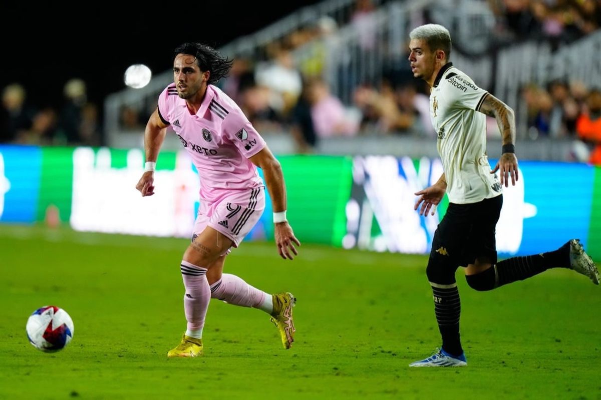 Jan 21, 2023; Fort Lauderdale, FL, USA; Inter Miami CF forward Leonardo Campana (9) dribbles past Vasco da Gama midfielder Gabriel Pec (11) during the first half at DRV PNK Stadium.