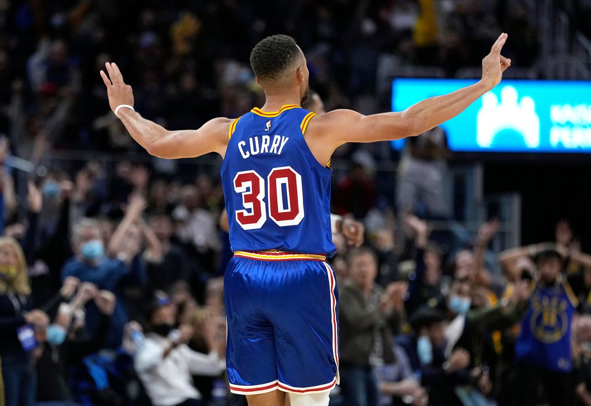 Steph Curry dropped 45 on the Clippers.