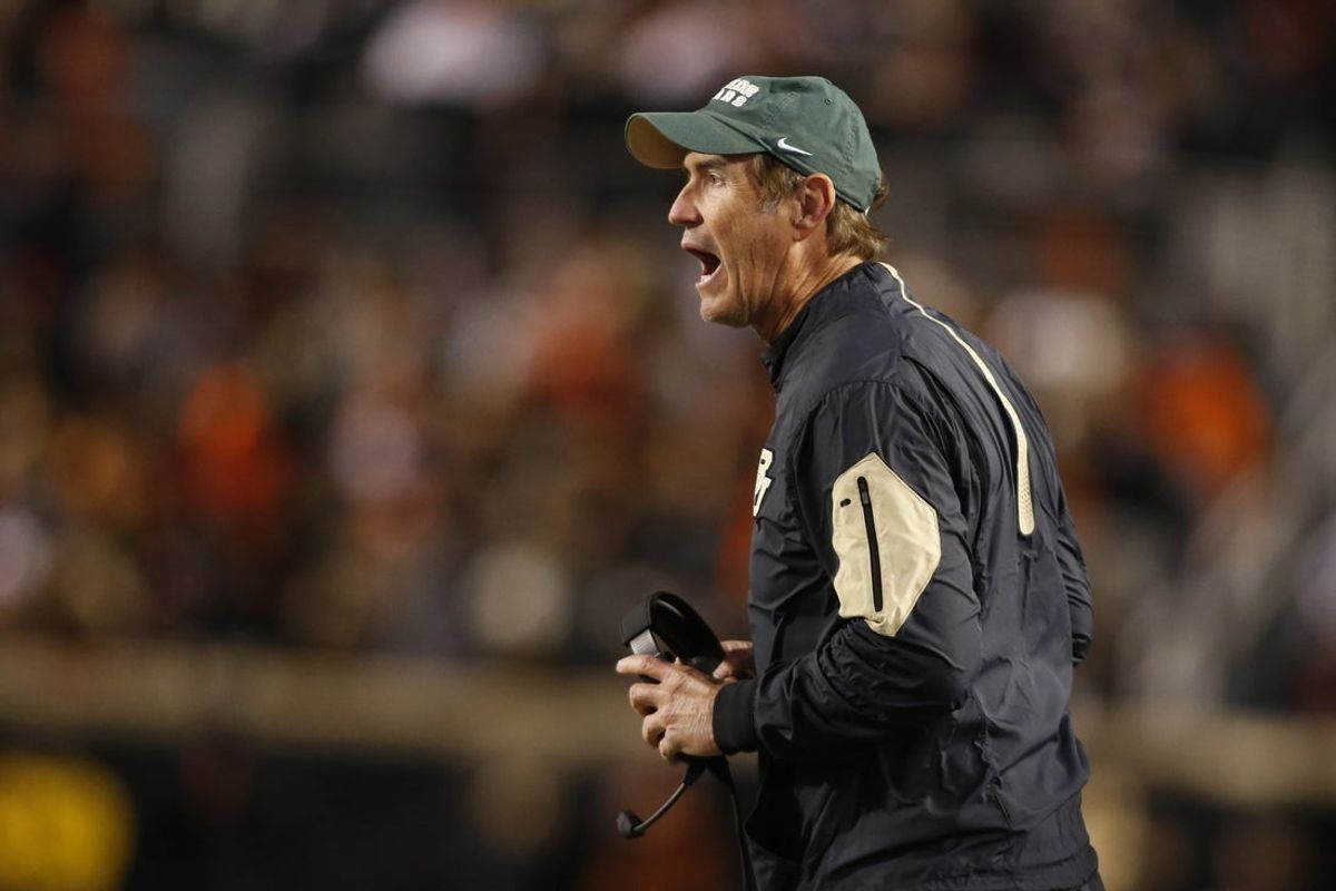 Nov 21, 2015; Stillwater, OK, USA; Baylor Bears head coach Art Briles yells to his team in the second quarter against the Oklahoma State Cowboys at Boone Pickens Stadium. Mandatory Credit: Tim Heitman-Imagn Images