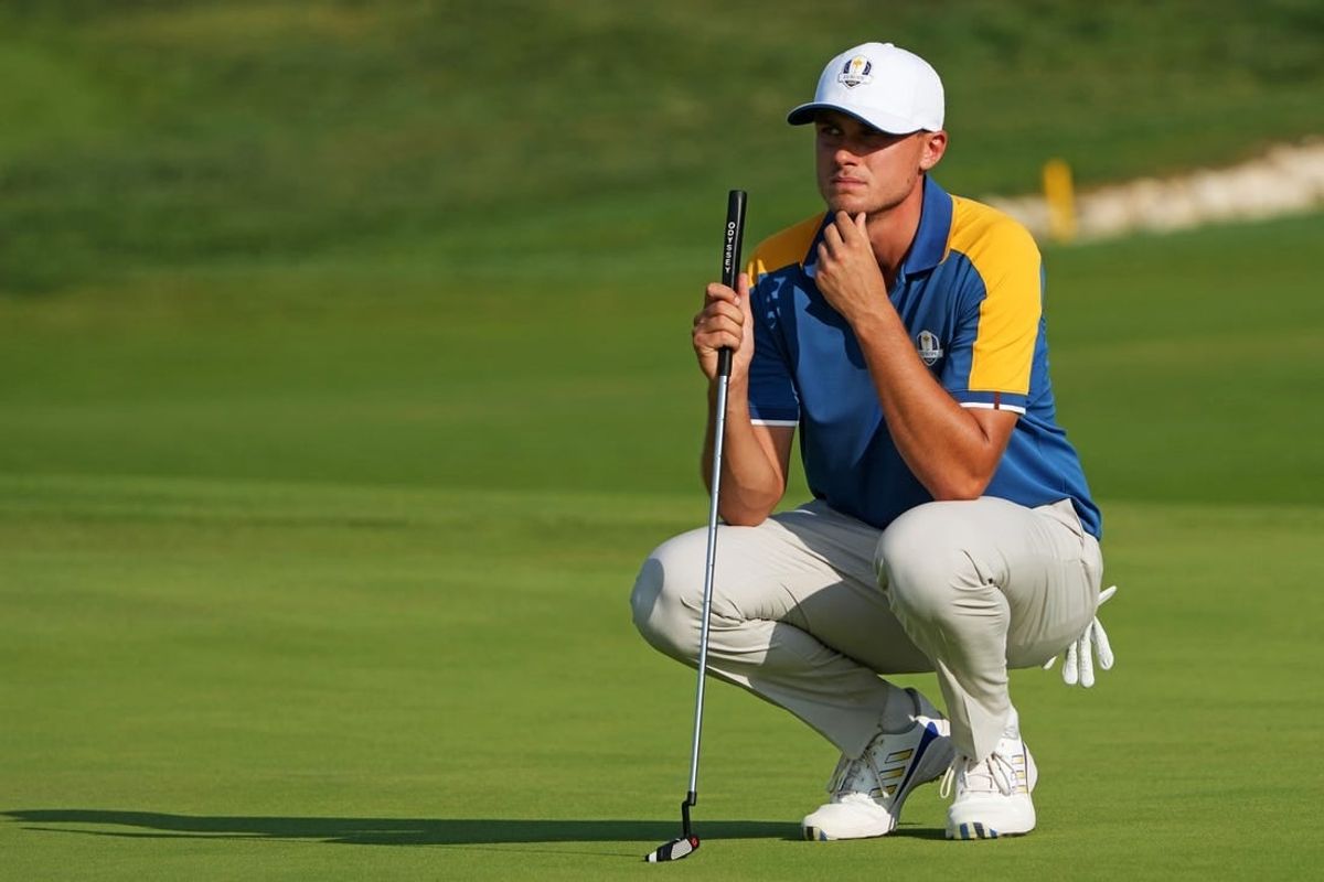 Oct 1, 2023; Rome, ITA; Team Europe golfer Ludvig Aberg lines up his putt on the 16th green during the final day of the 44th Ryder Cup golf competition at Marco Simone Golf and Country Club.
