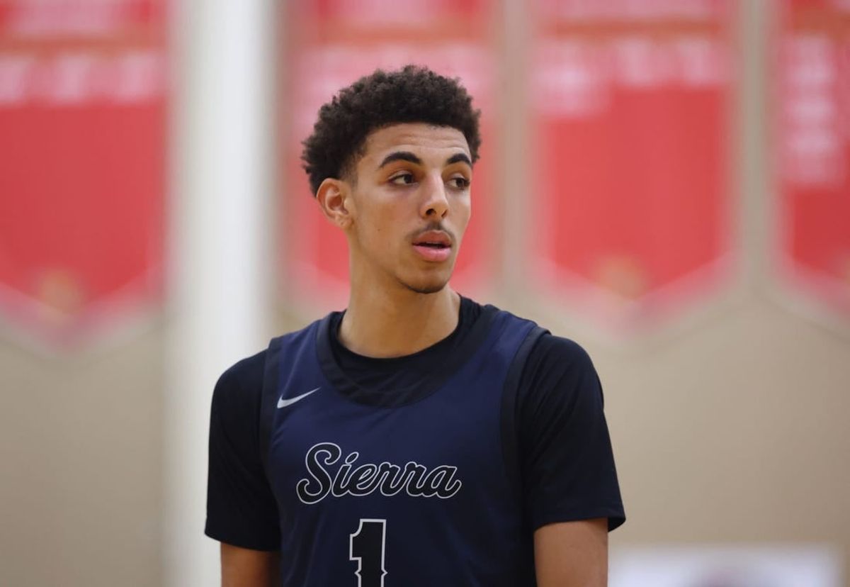 Dec 2, 2023; Scottsdale, AZ, USA; Sierra Canyon guard Justin Pippen (1) against Desert Mountain during the Hoophall West High School Invitational at Chaparral High School.