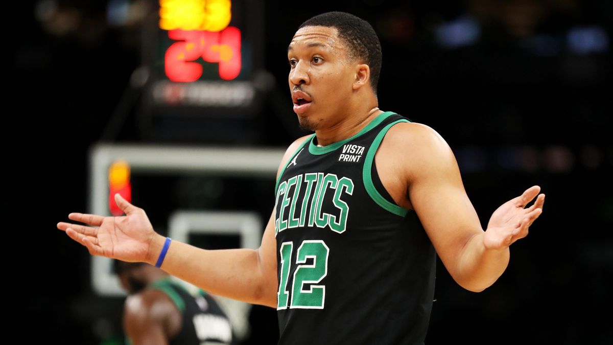 After guaranteeing he’d sink his free throws, Grant Williams missed both