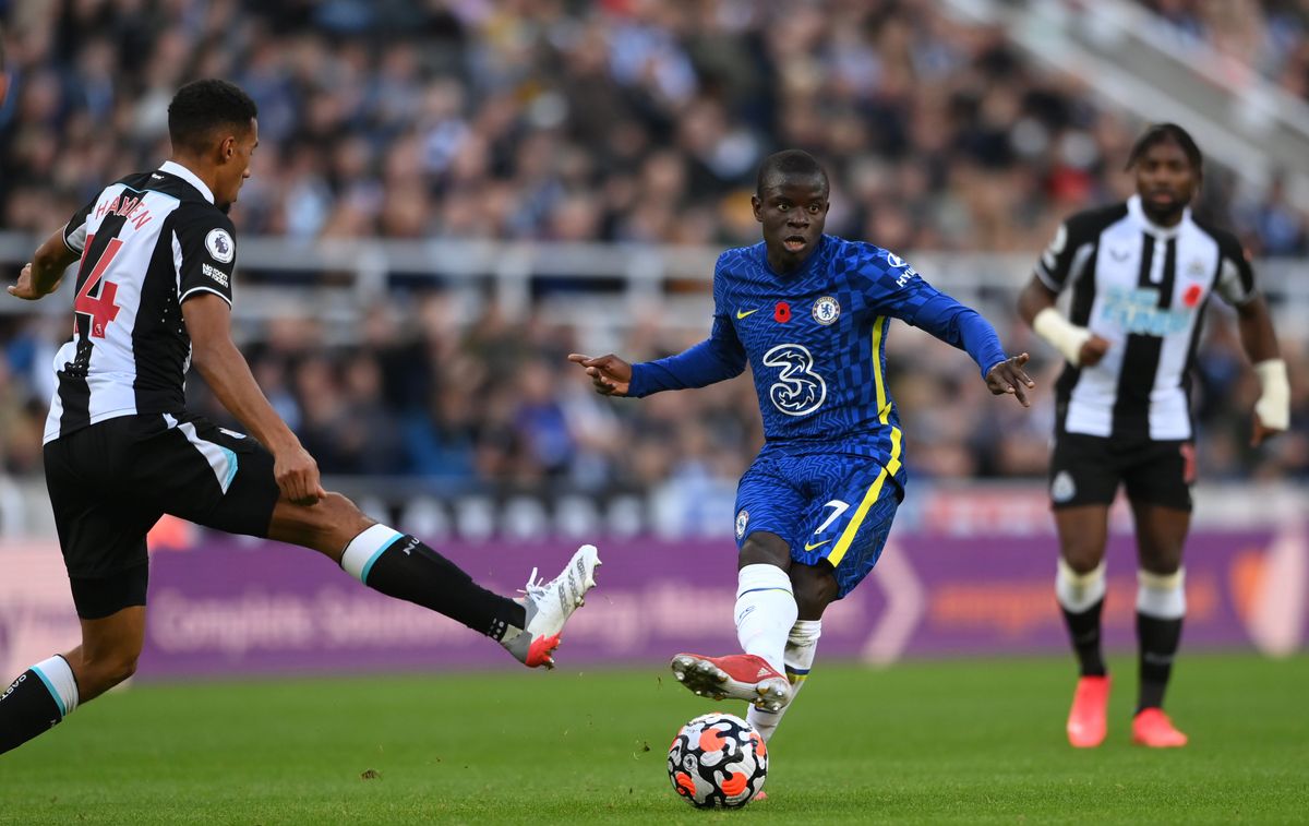 N’Golo Kante and Chelsea are dominating.