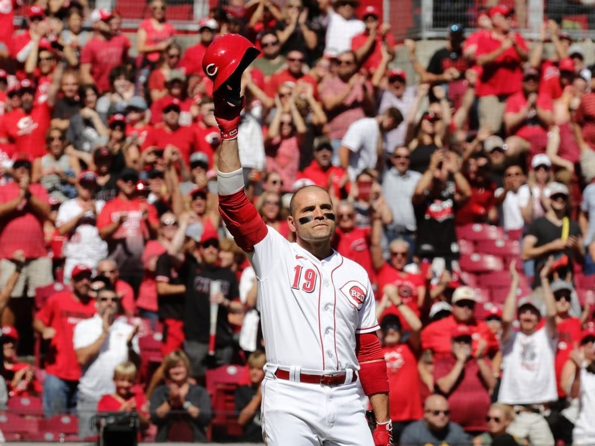 Sep 24, 2023; Cincinnati, Ohio, USA; Cincinnati Reds first baseman Joey Votto (19) acknowledges the crowd before his first at bat in the second inning against the Pittsburgh Pirates at Great American Ball Park.