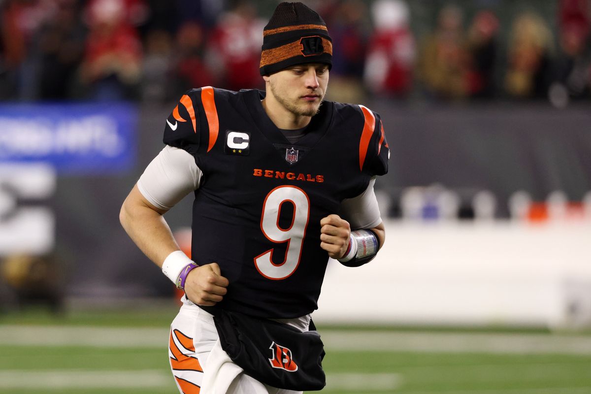 Joe Burrow concurs: Cincinnati is m-m-m- MID