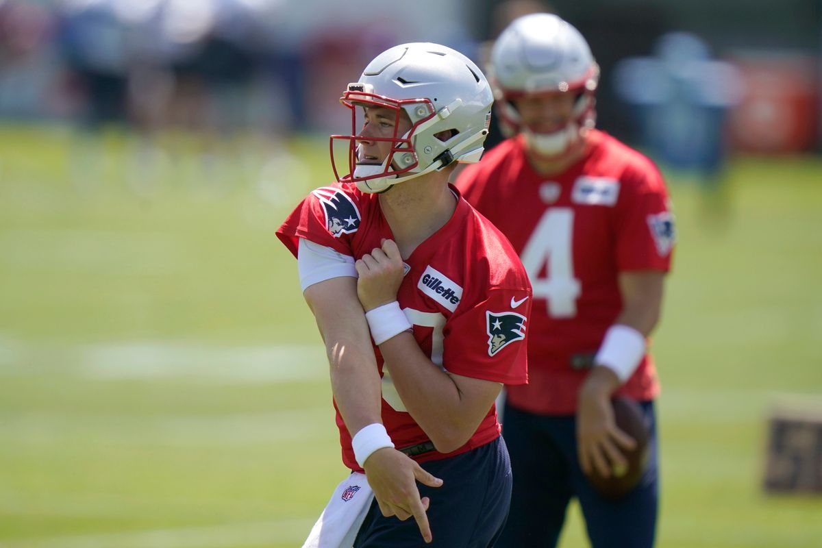 Pats QB is 6-foot-3. What’s the issue?