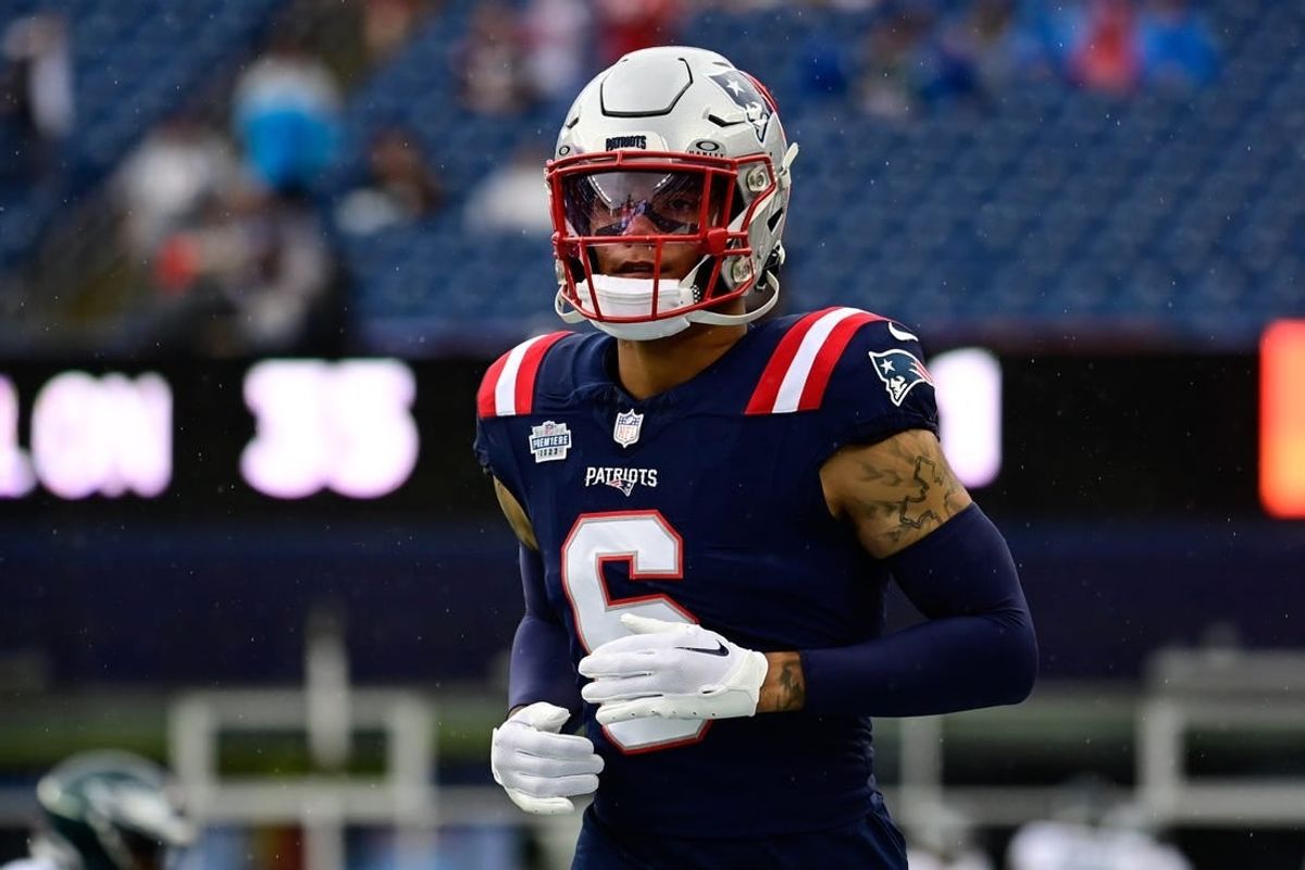 Sep 10, 2023; Foxborough, Massachusetts, USA; New England Patriots cornerback Christian Gonzalez (6) prepares for a game against the Philadelphia Eagles during the warm-up period at Gillette Stadium.