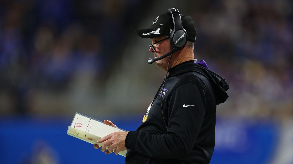 Mike Zimmer cannot survive losing to Jared Goff and Ben Roethlisberger in back to back weeks.