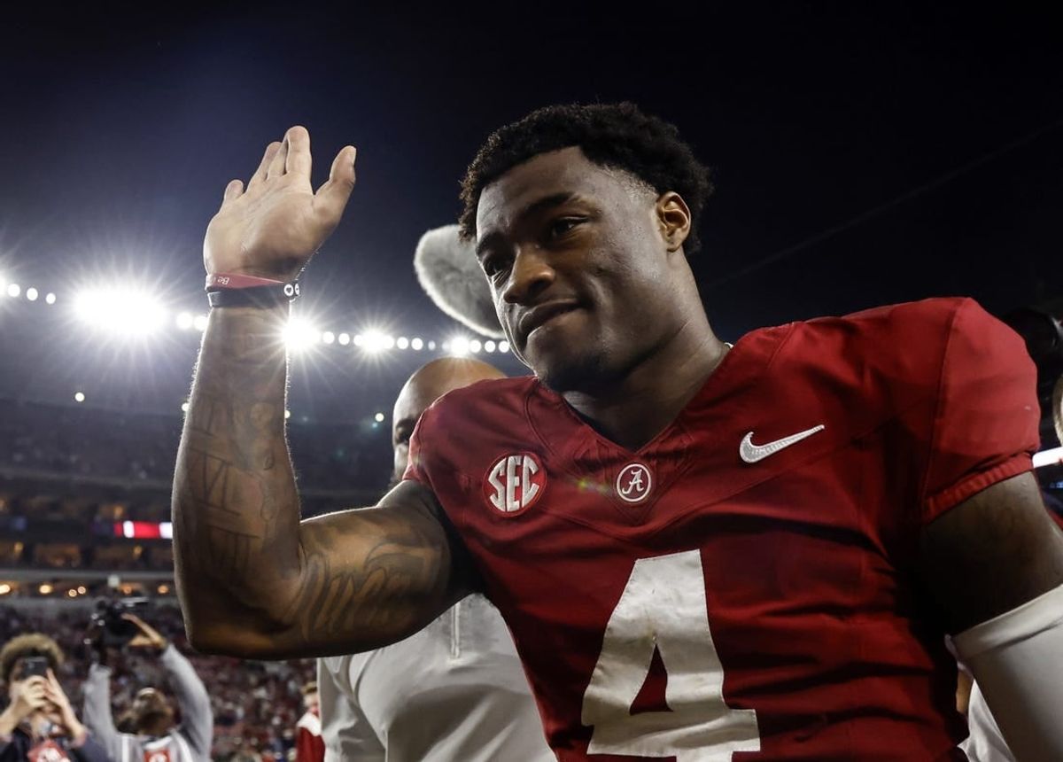 Nov 4, 2023; Tuscaloosa, Alabama, USA; Alabama Crimson Tide quarterback Jalen Milroe (4) waves to fans as he walks off the field during the second half at Bryant-Denny Stadium.