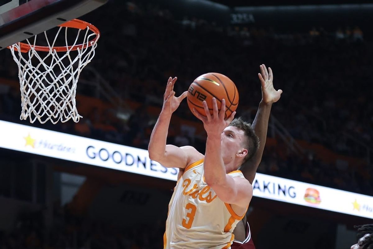 Jan 30, 2024; Knoxville, Tennessee, USA; Tennessee Volunteers guard Dalton Knecht (3) goes to the basket against the South Carolina Gamecocks during the first half at Thompson-Boling Arena at Food City Center.
