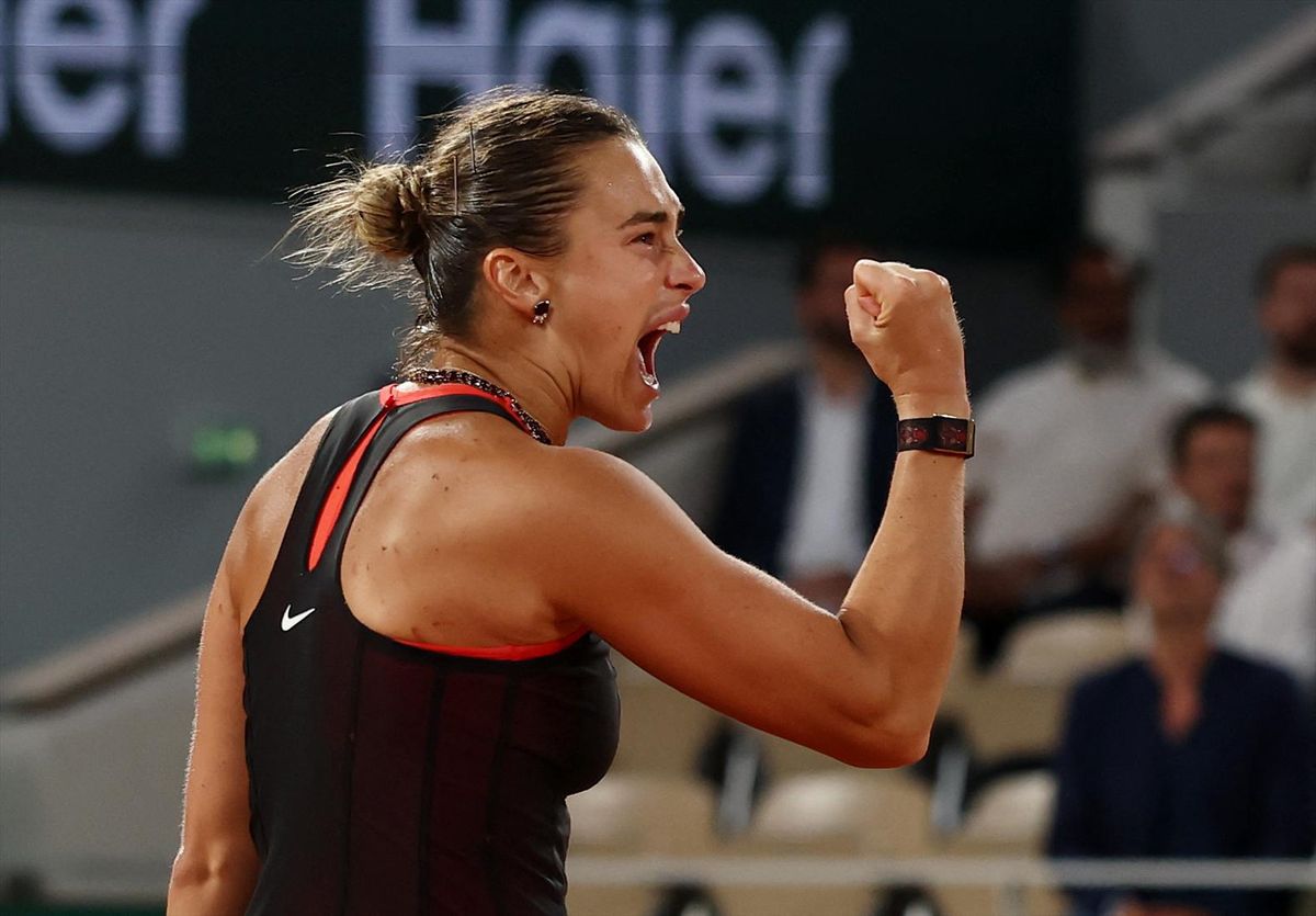 French Open - Roland Garros, Paris, France - June 1, 2026 Belarus' Aryna Sabalenka celebrates winning her fourth round match against Japan's Naomi Osaka