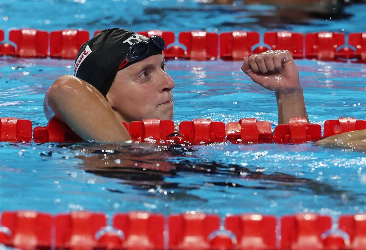 Katie Ledecky of the U.S. celebrates winning the final - Swimming - World Aquatics Championships - Women 1500m Freestyle Final - World Aquatics Championships Arena, Singapore - July 29, 2025