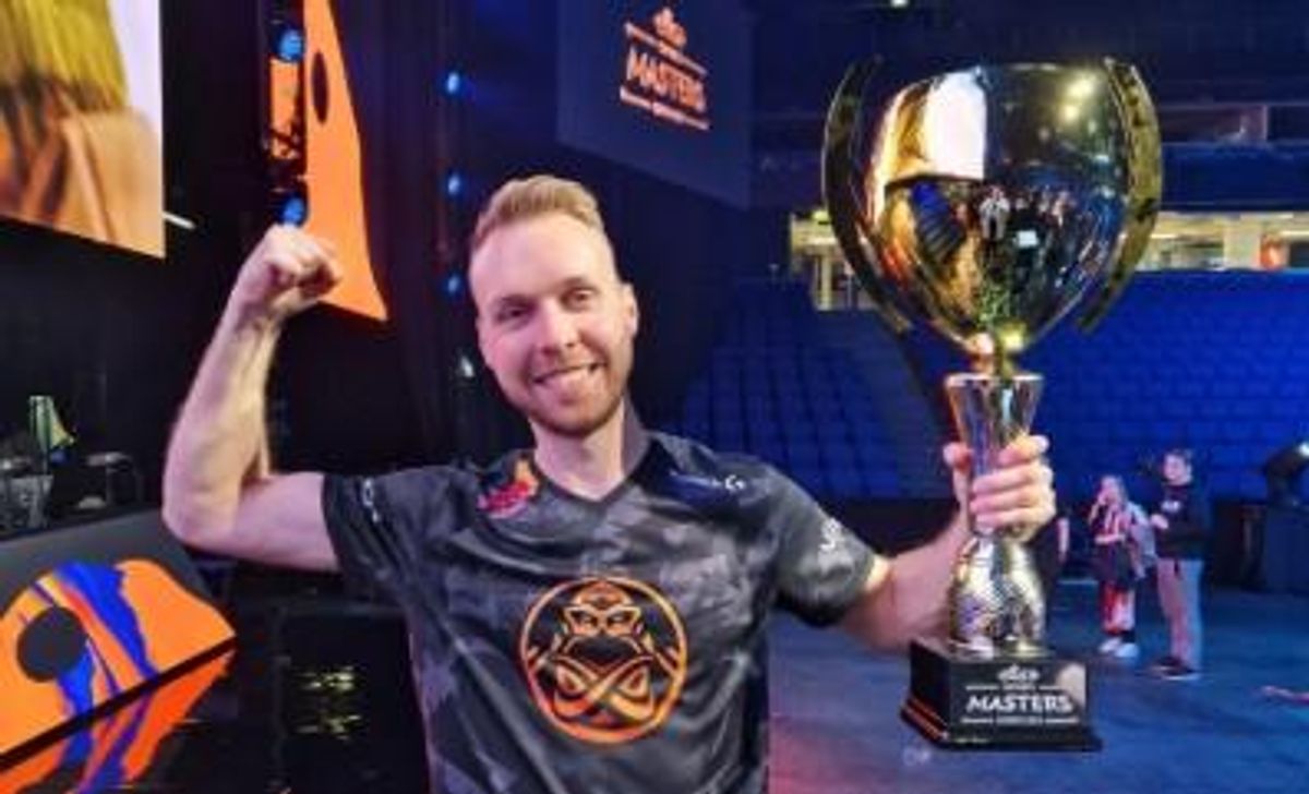 Lukas "gla1ve" Rossander will focus on coaching after the former in-game leader retired from professional Counter-Strike on Nov. 11, 2025.