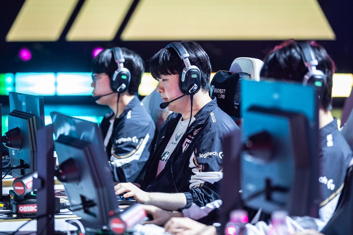 Gen.G competing in a League of Legends tournament.