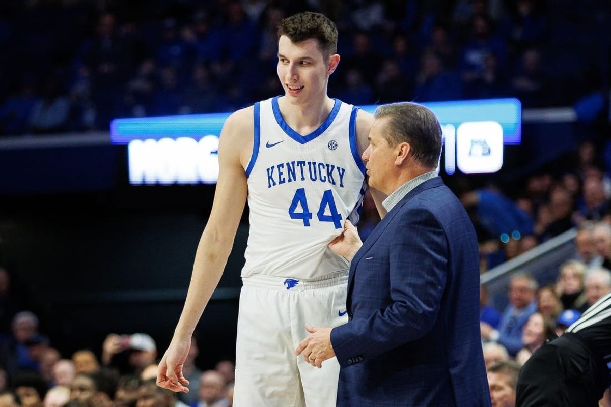 Jan 20, 2024; Lexington, Kentucky, USA; Kentucky Wildcats head coach John Calipari talks with forward Zvonimir Ivisic (44) during the second half against the Georgia Bulldogs at Rupp Arena at Central Bank Center.