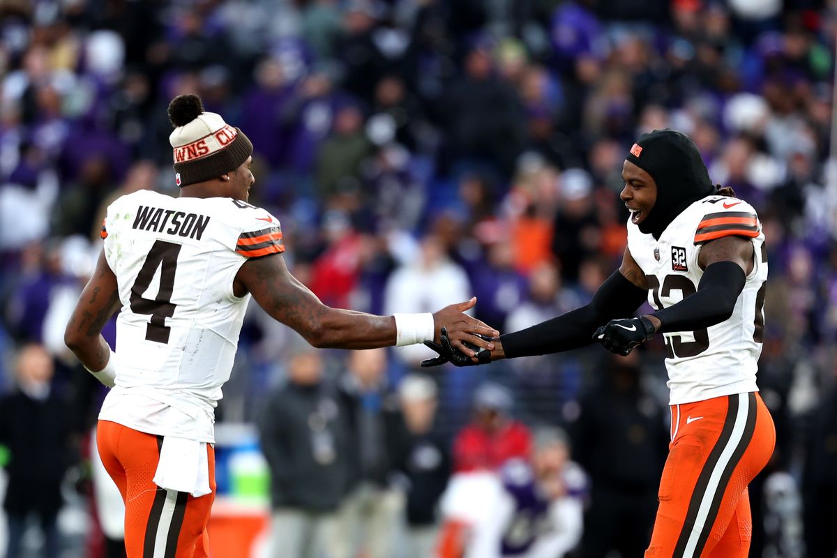 Deshaun Watson (4) and Cleveland came up big.