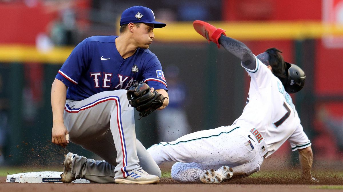 Corey Seager (l.) and Corbin Carroll